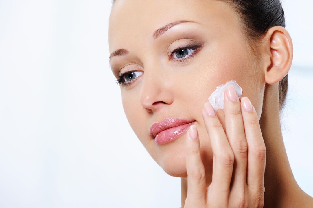 Application of Eudalie from Wrinkle Cream