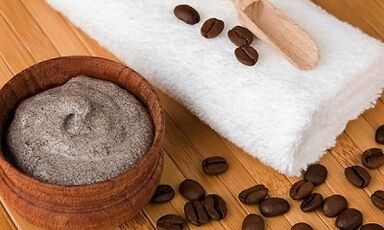 homemade peeling for rejuvenating the skin of the face